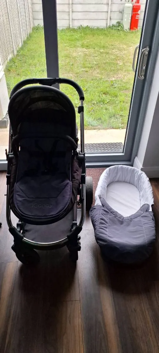 Buggy/stroller - Image 1