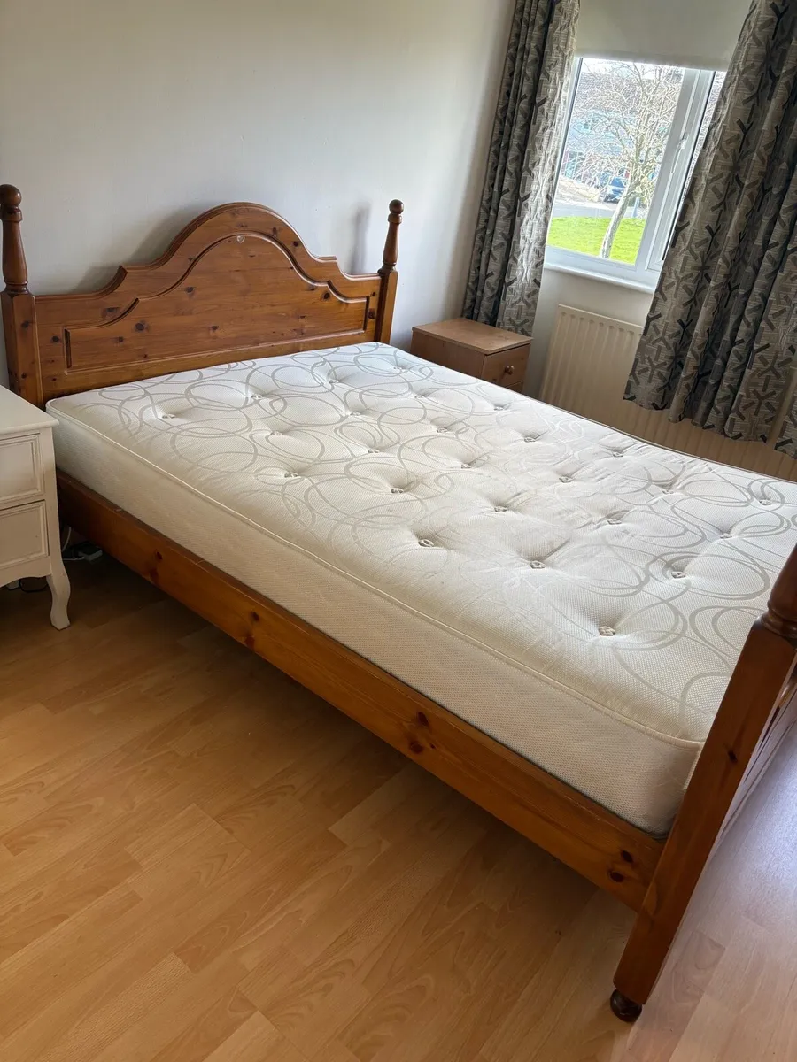 King size bed & mattress - Image 3