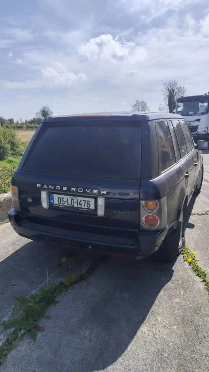 Range rover td6 M57 5 seater commercial breaking - Image 4