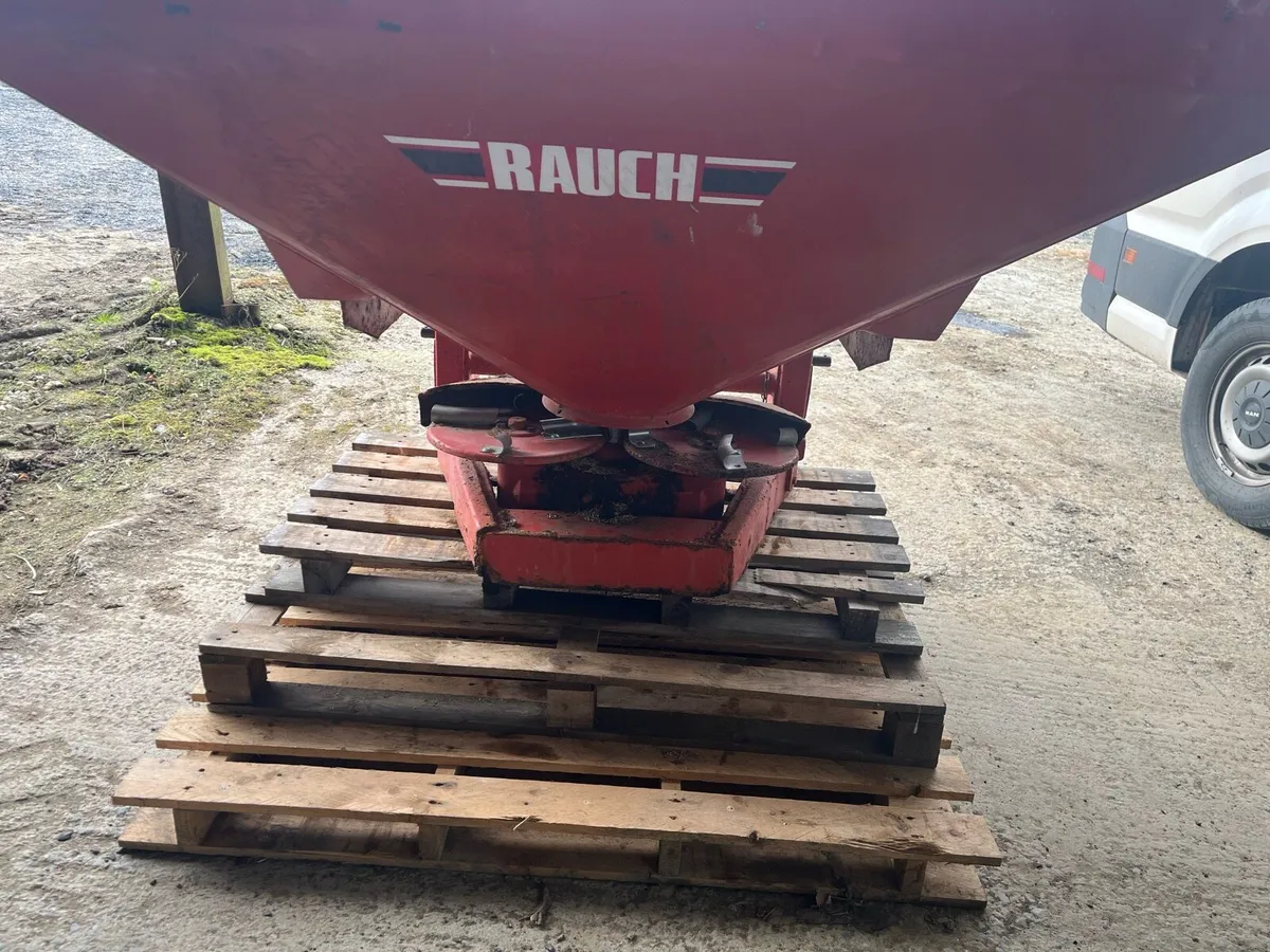 Rauch Fertiliser Spreader - Image 1