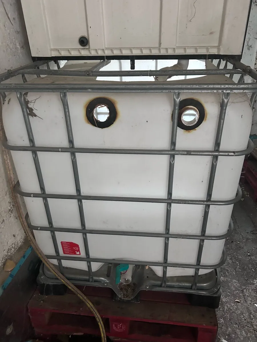 IBC tanks - FREE TO COLLECT - Image 1