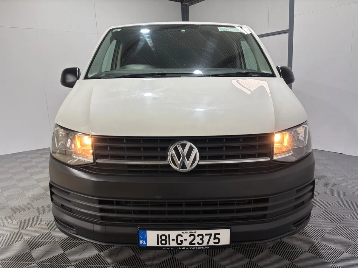 2018 Volkswagen Transporter 2.0 TDi New CVRT - Image 3