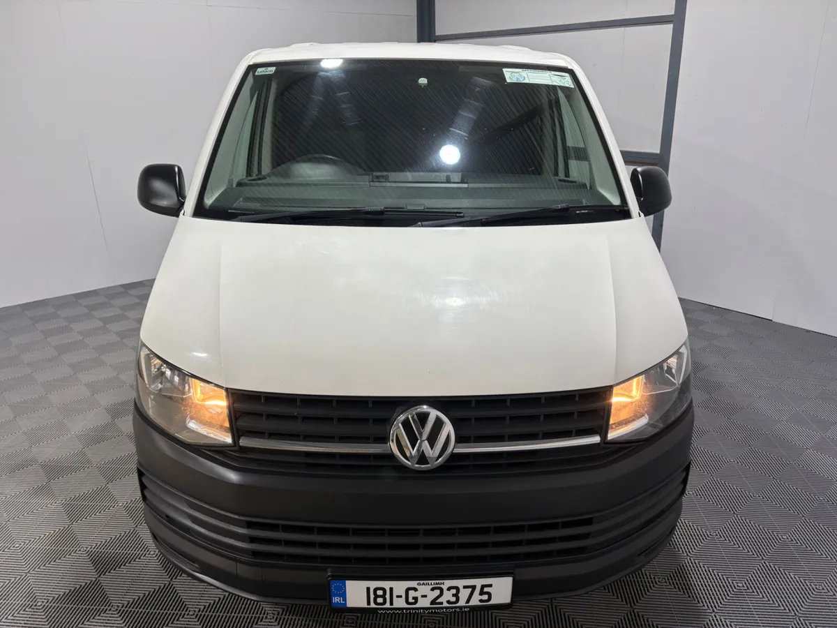 2018 Volkswagen Transporter 2.0 TDi New CVRT - Image 4