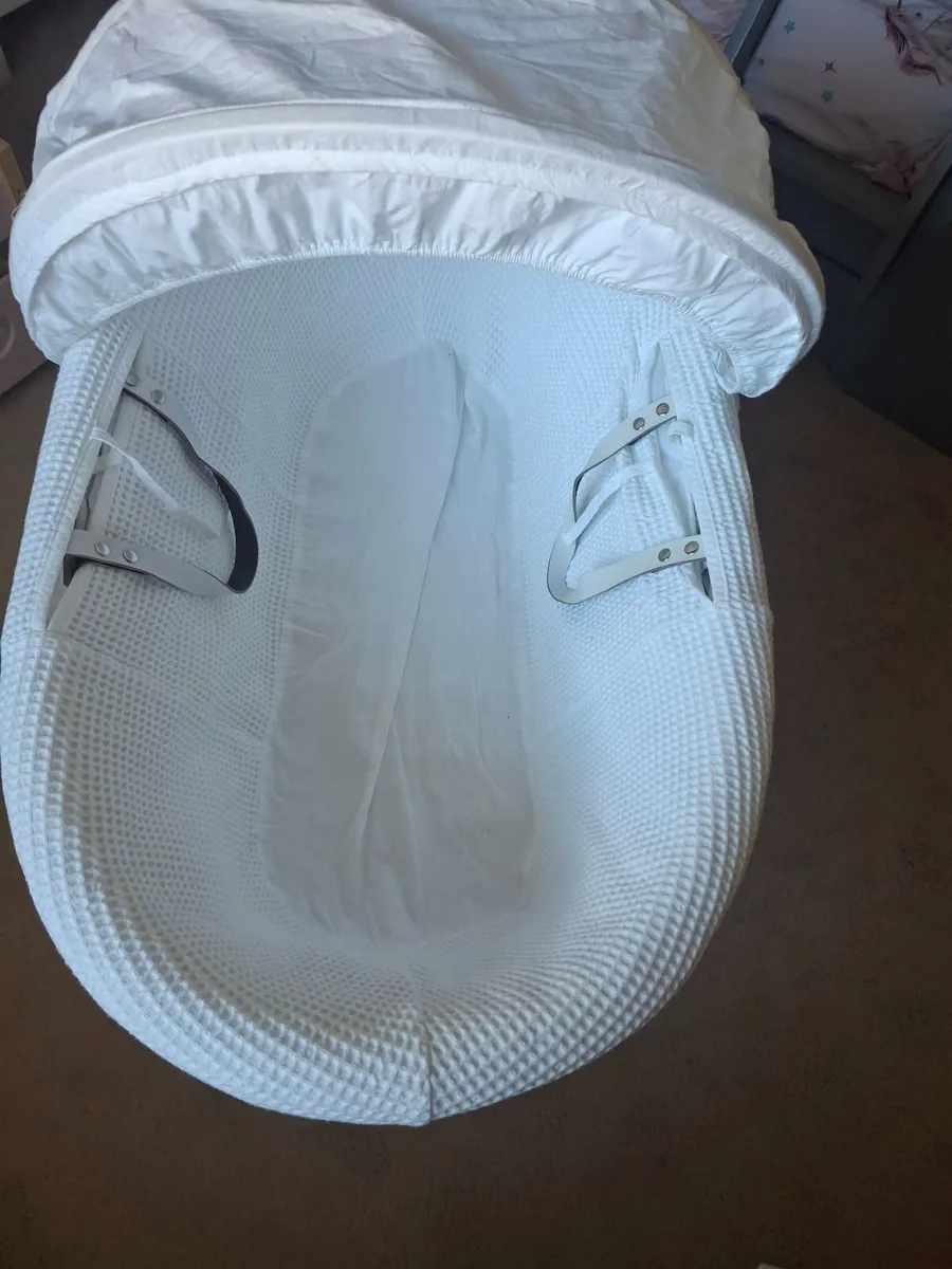 Moses basket - Image 1