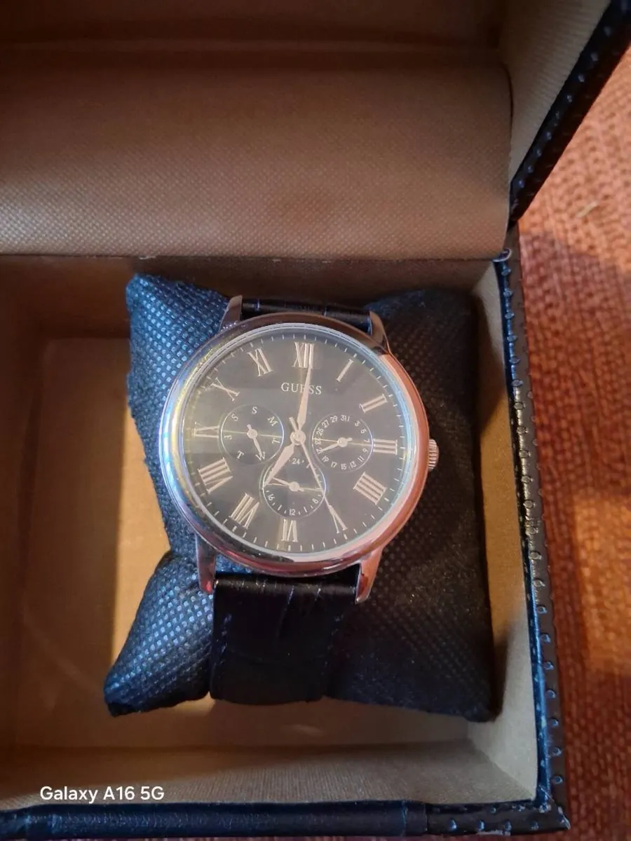 Mens watch - Image 1