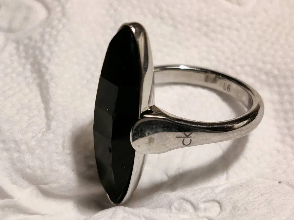 CALVIN KLEIN, New Unisex Oblong Black Onyx Ring ! - Image 2