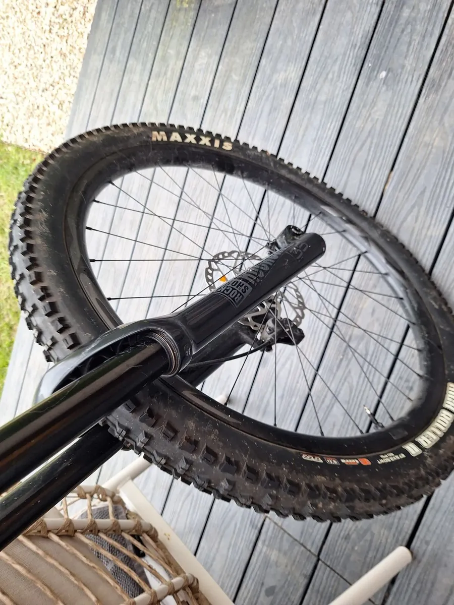 2020 Giant Trance Advanced 2 MTB Charcoal - Image 4