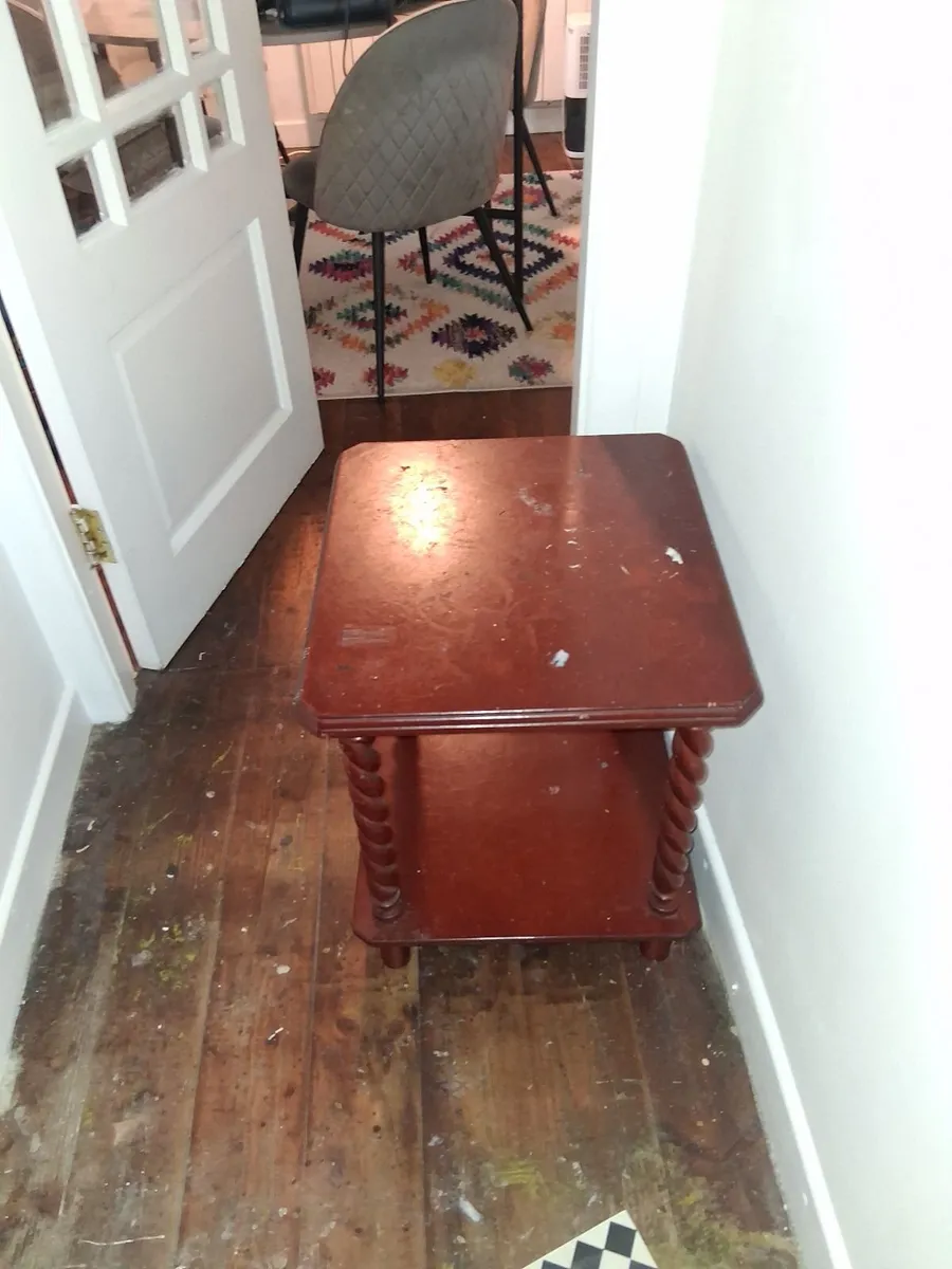 Chair and 2 hall tables - Image 3