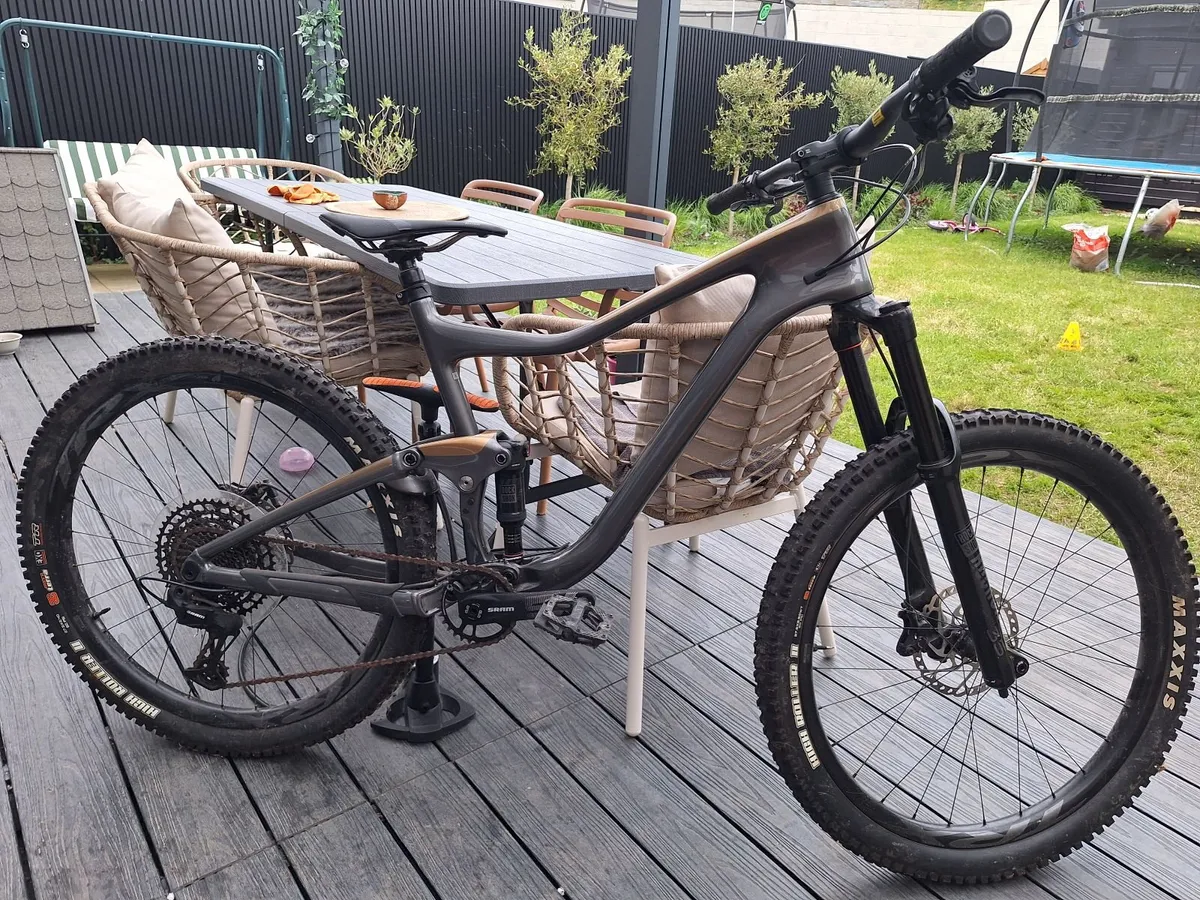 2020 Giant Trance Advanced 2 MTB Charcoal - Image 1