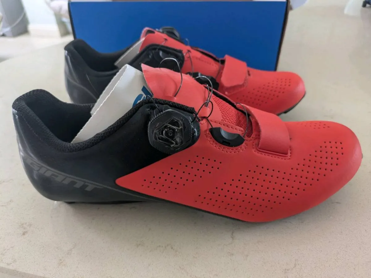 Giant road bike cycling shoes - Image 1