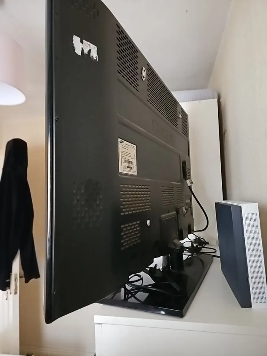 television - Image 2