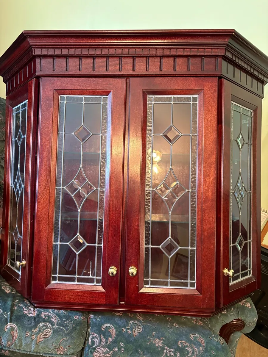 Display case - Image 1