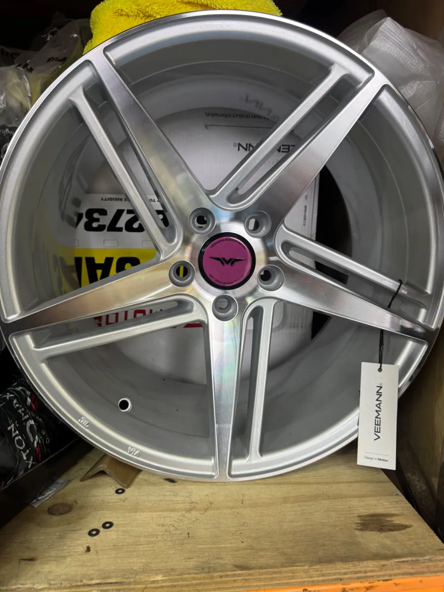 18” veemann vfs31 9.0” 5x112 - Image 1