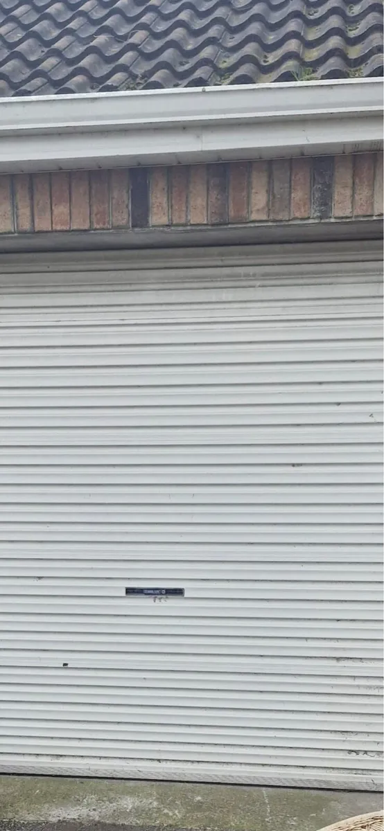 Garage roller door