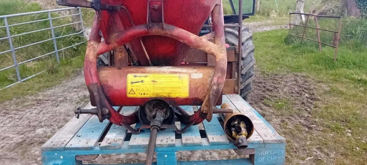 Manur spreaders - Image 1