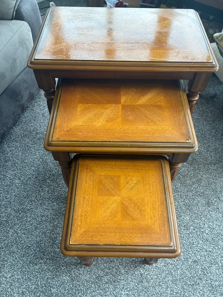 Nest of tables - Image 2