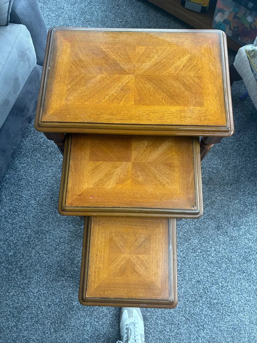 Nest of tables - Image 3