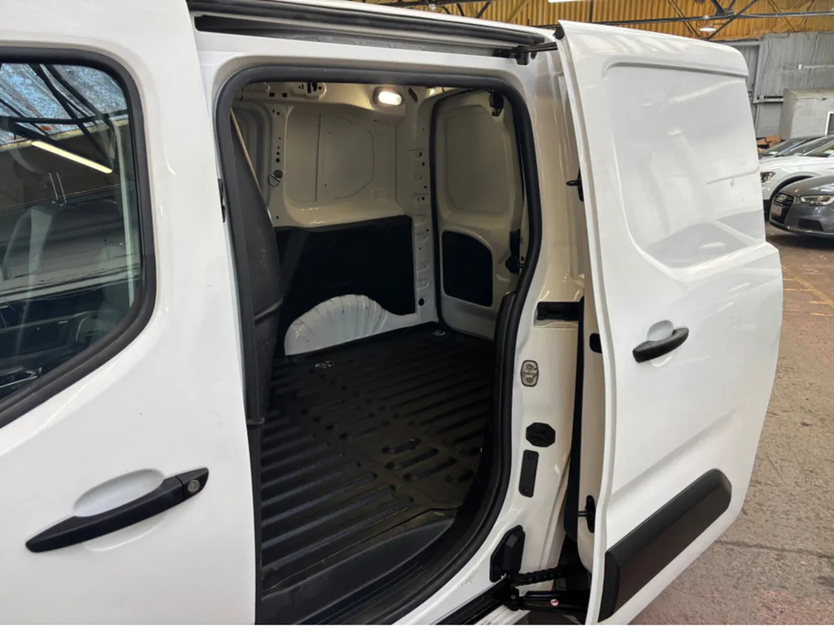 Citroen Berlingo LX 1.5 BLUEHDI 75 S&S 650KG M 3 S - Image 3