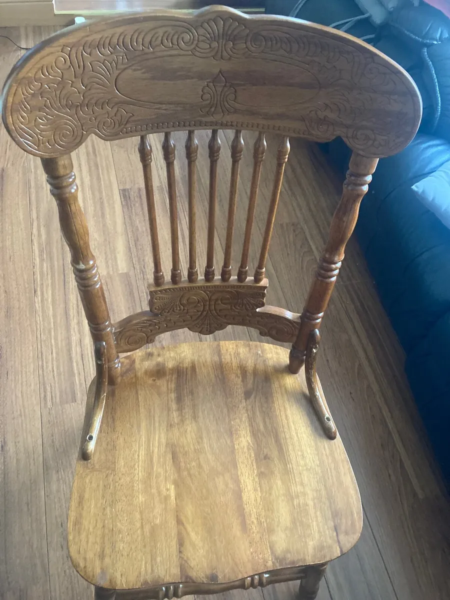 Dining Table with 4 chairs - Image 3