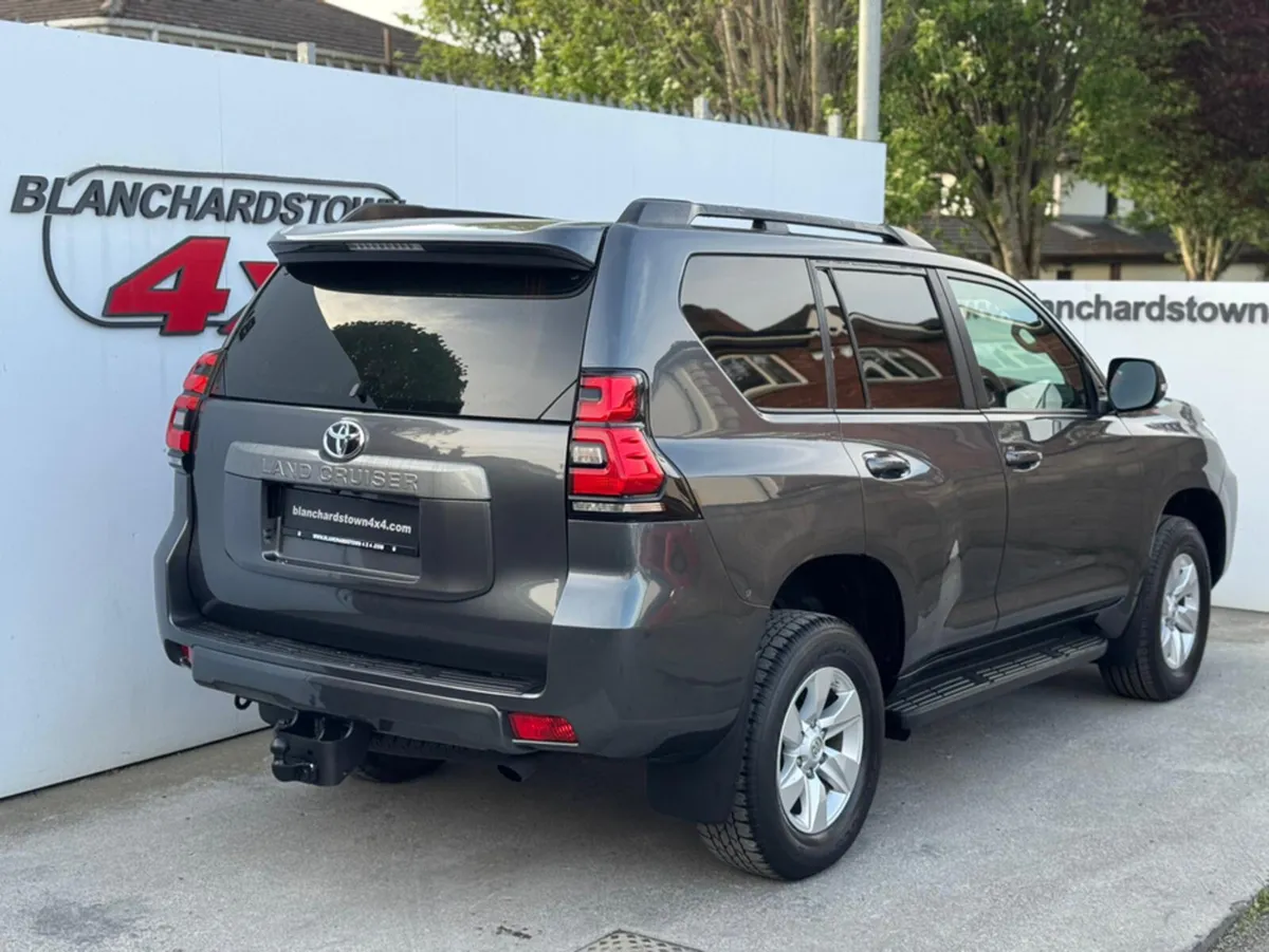 Toyota Land Cruiser LWB 2 SEATCOMMERCIAL NO VAT - Image 4