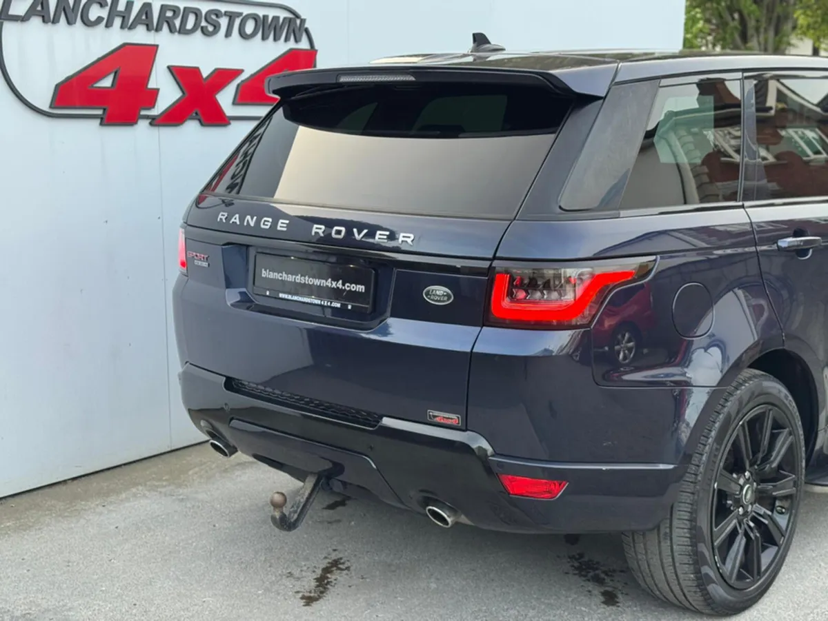 Land Rover Range Rover Sport SDV6 CREW CAB HSE NEW - Image 3
