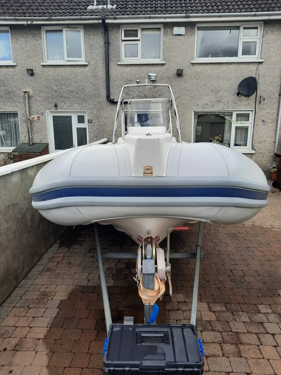 Rib with engine and trailer - Image 4