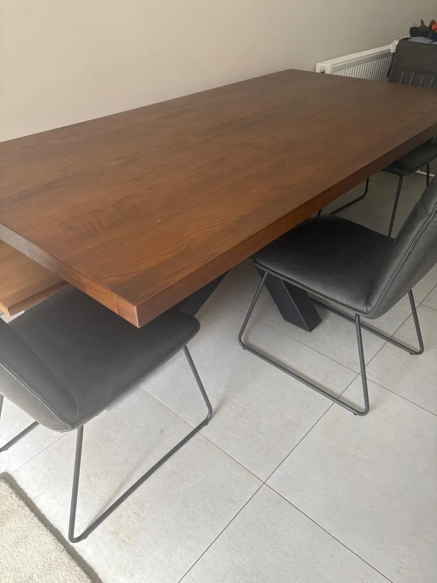 Dining Room Table & Chairs - Image 4