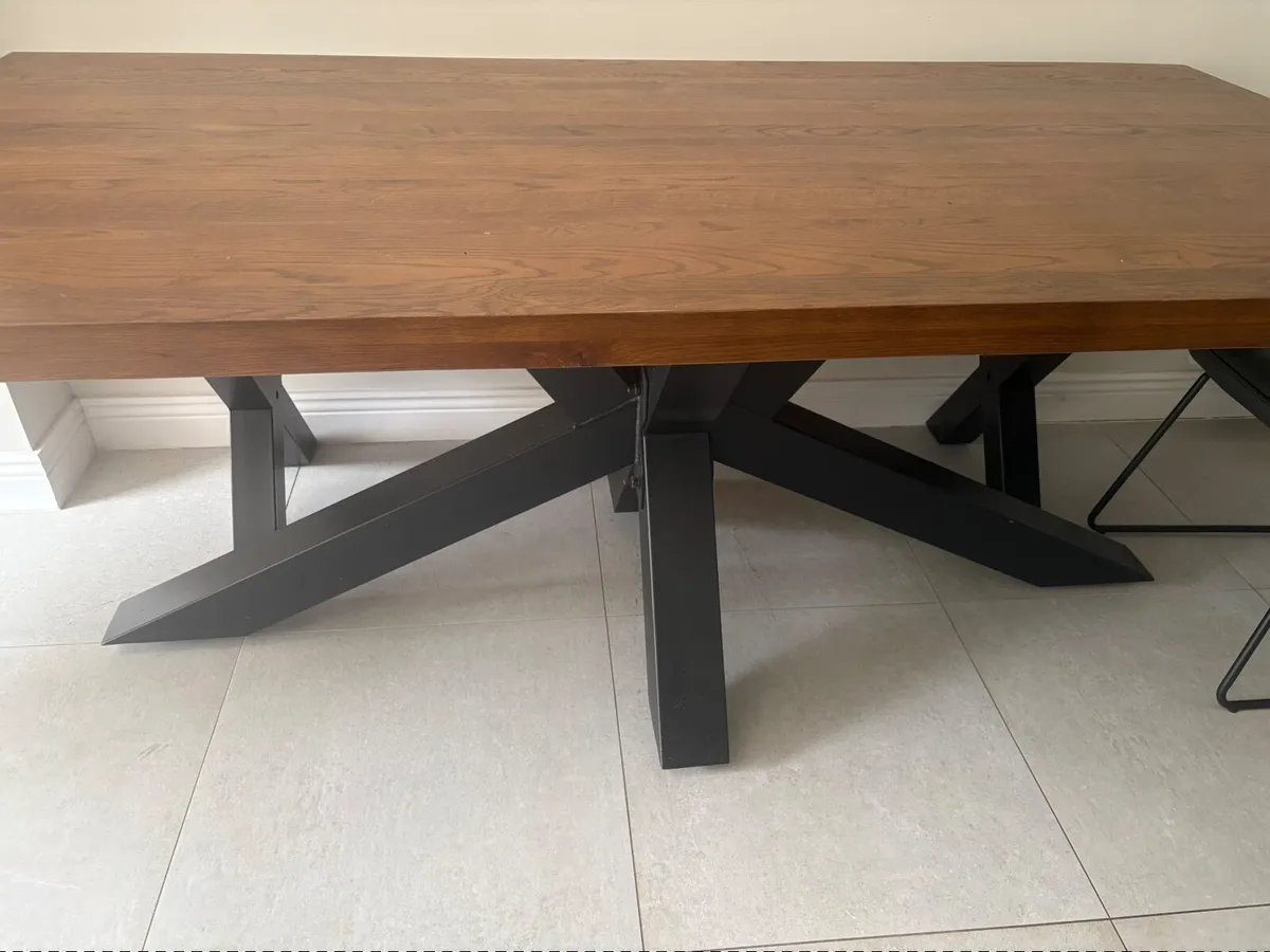 Dining Room Table & Chairs - Image 1