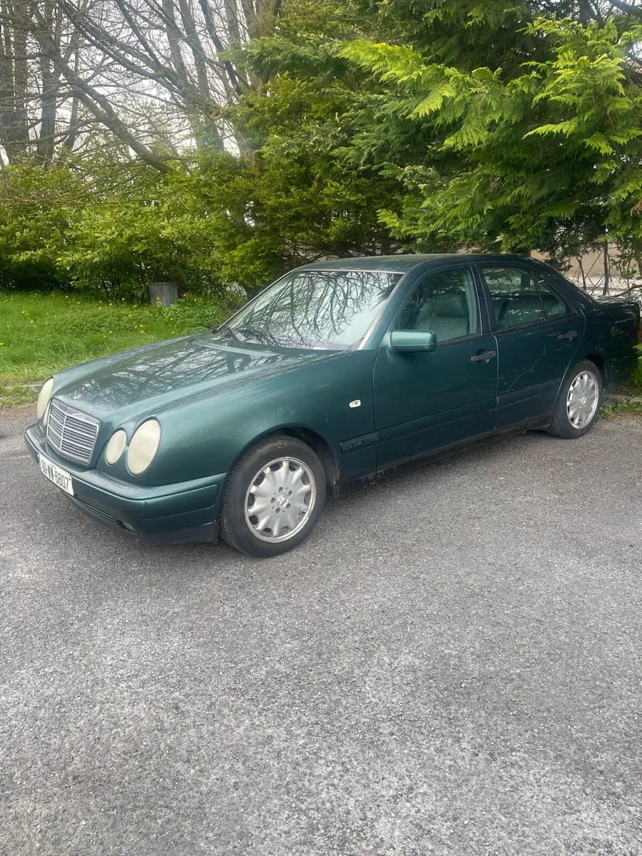 Mercedes E300 Turbodiesel - Image 1