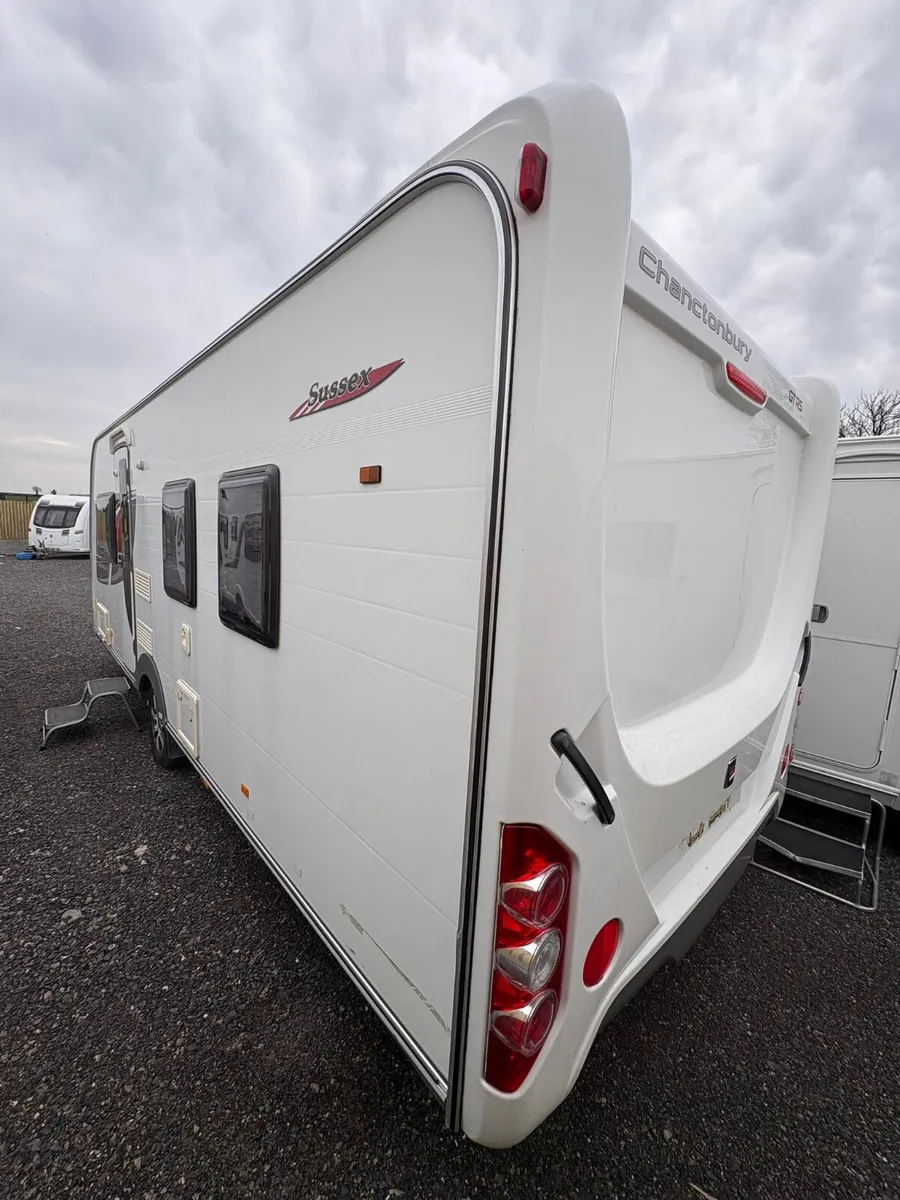 Coachman 4 Berth RARE Island Bed Caravan - Image 4