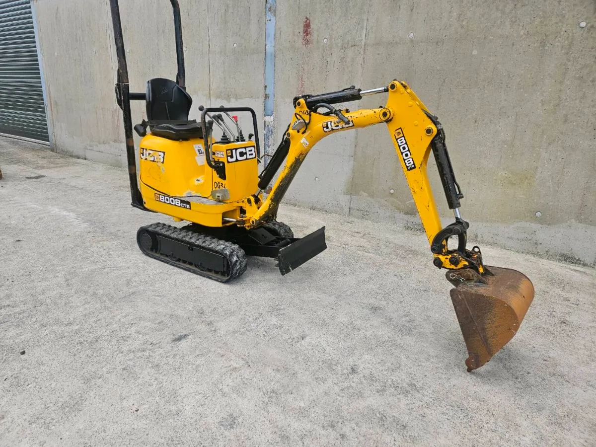 2022 JCB 8008 - Image 1