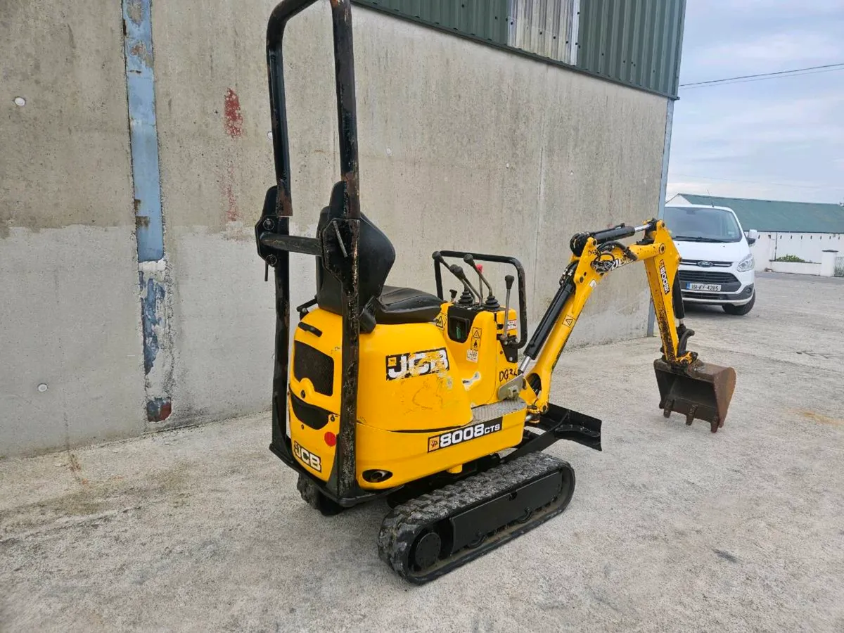 2022 JCB 8008 - Image 2