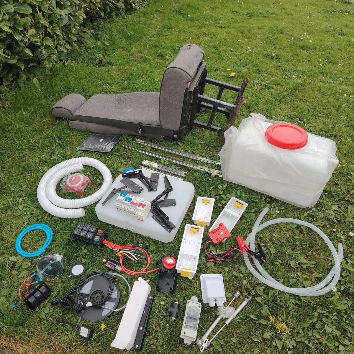 Campervan conversion parts - Image 1