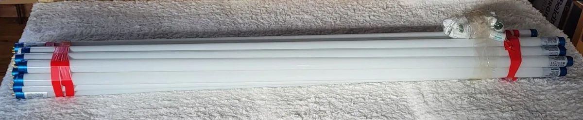 LED Tubes 4 foot - Image 1