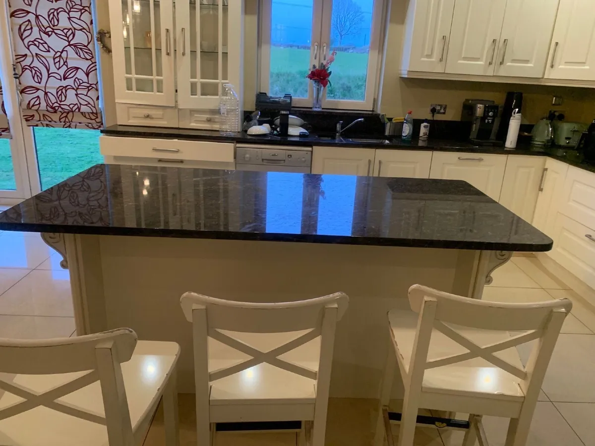 Used Kitchen with Granite Worktop & Island - Image 2