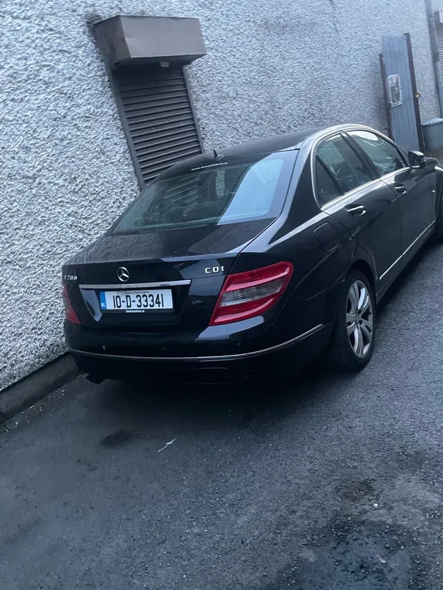 Mercedes c220 - Image 2