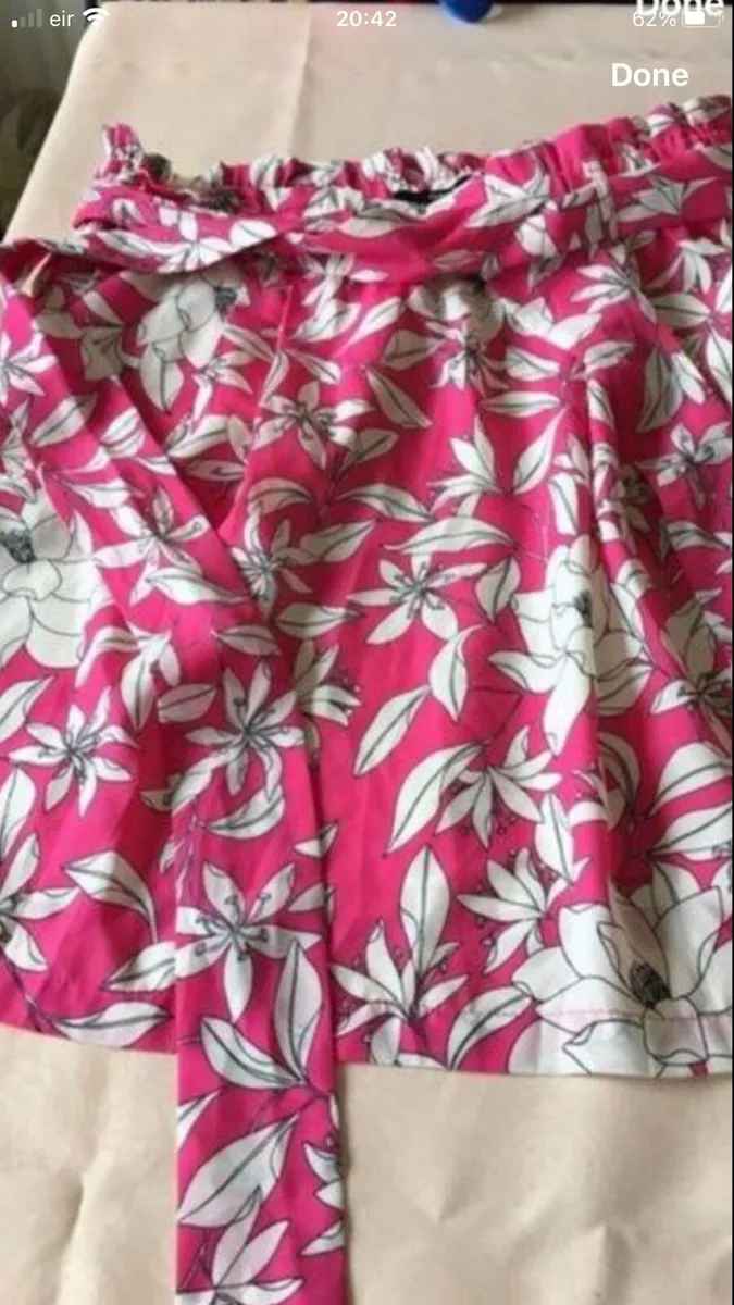 Ladies skirt size 12 €5 - Image 4