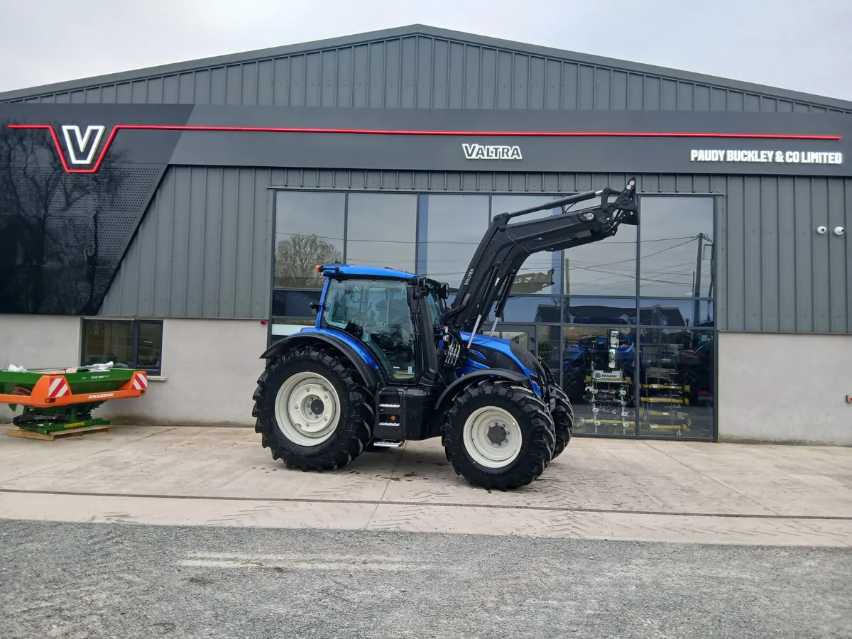 Valtra N175 & loader - Image 1