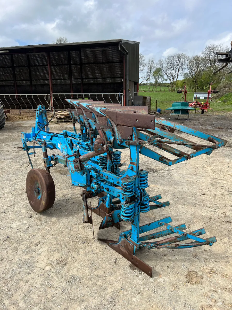 Lemken 4 Furrow Reversible - Image 3