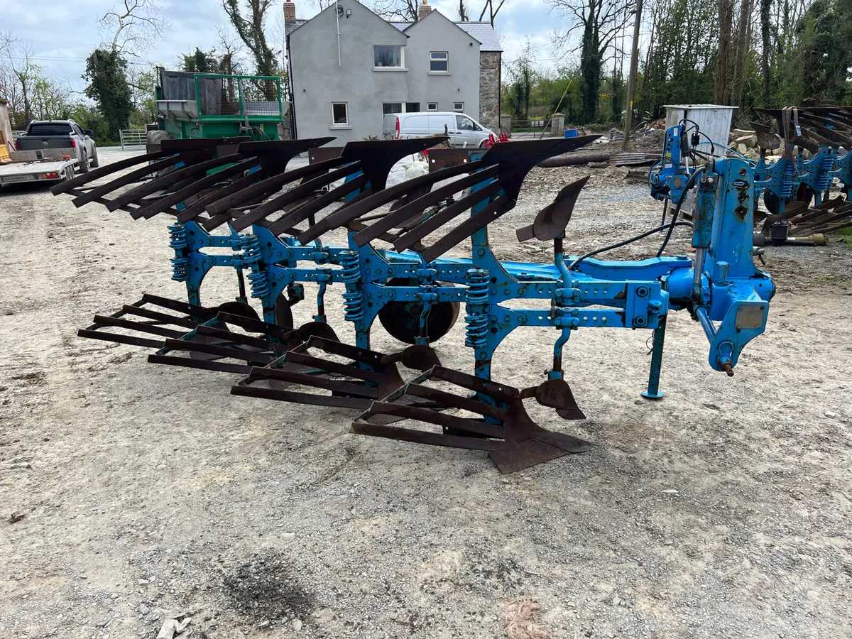 Lemken 4 Furrow Reversible - Image 1