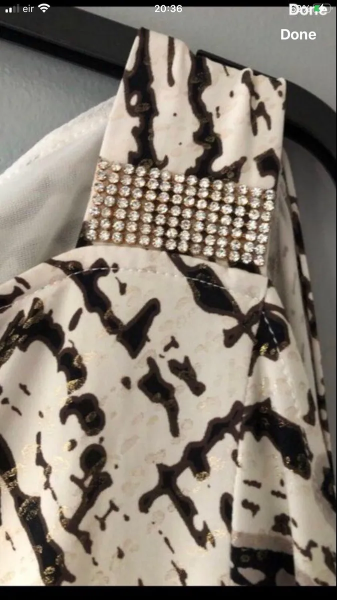 Ladies stunning top size 12 €10 - Image 2