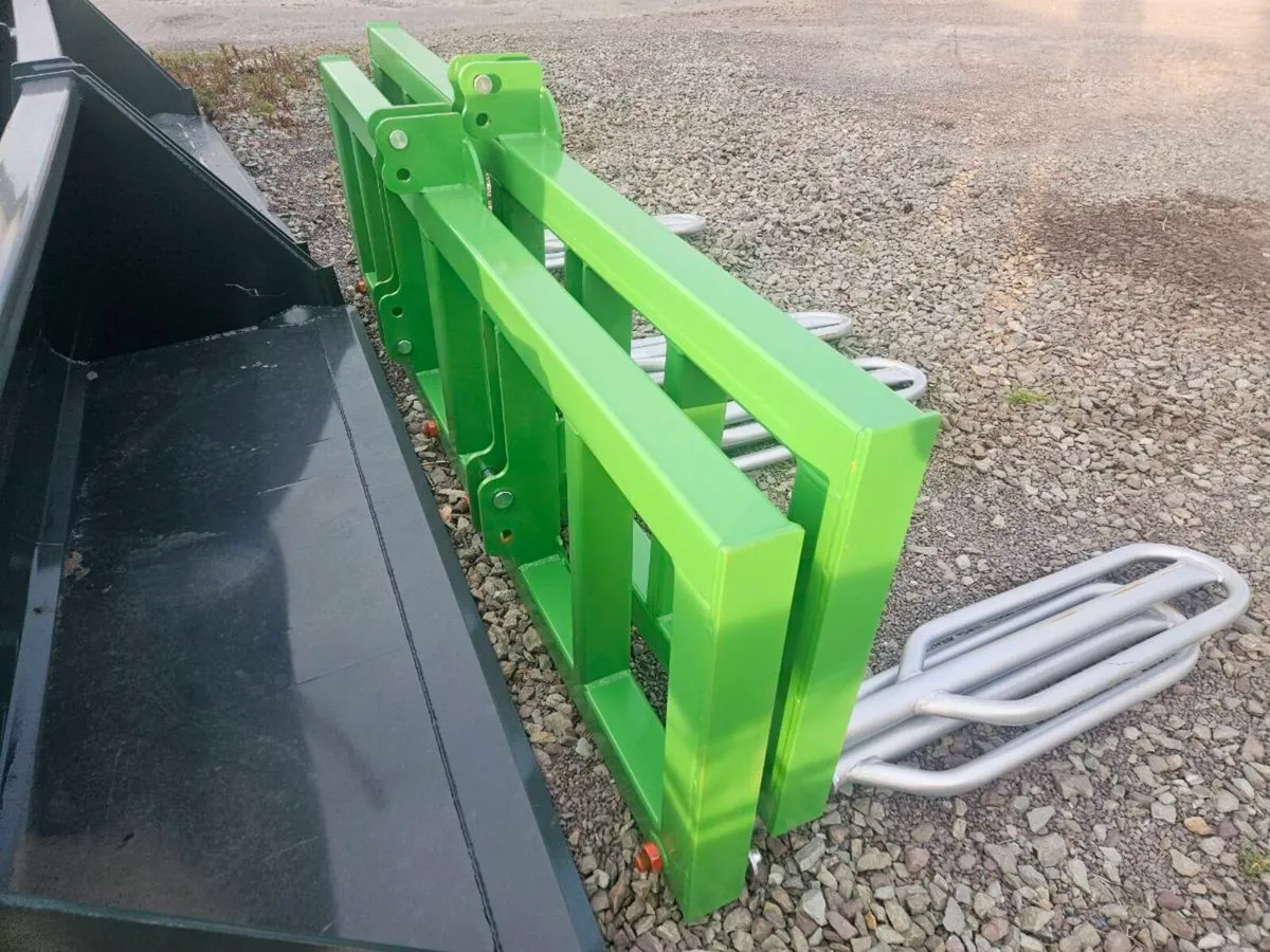 Bale handlers - Image 2