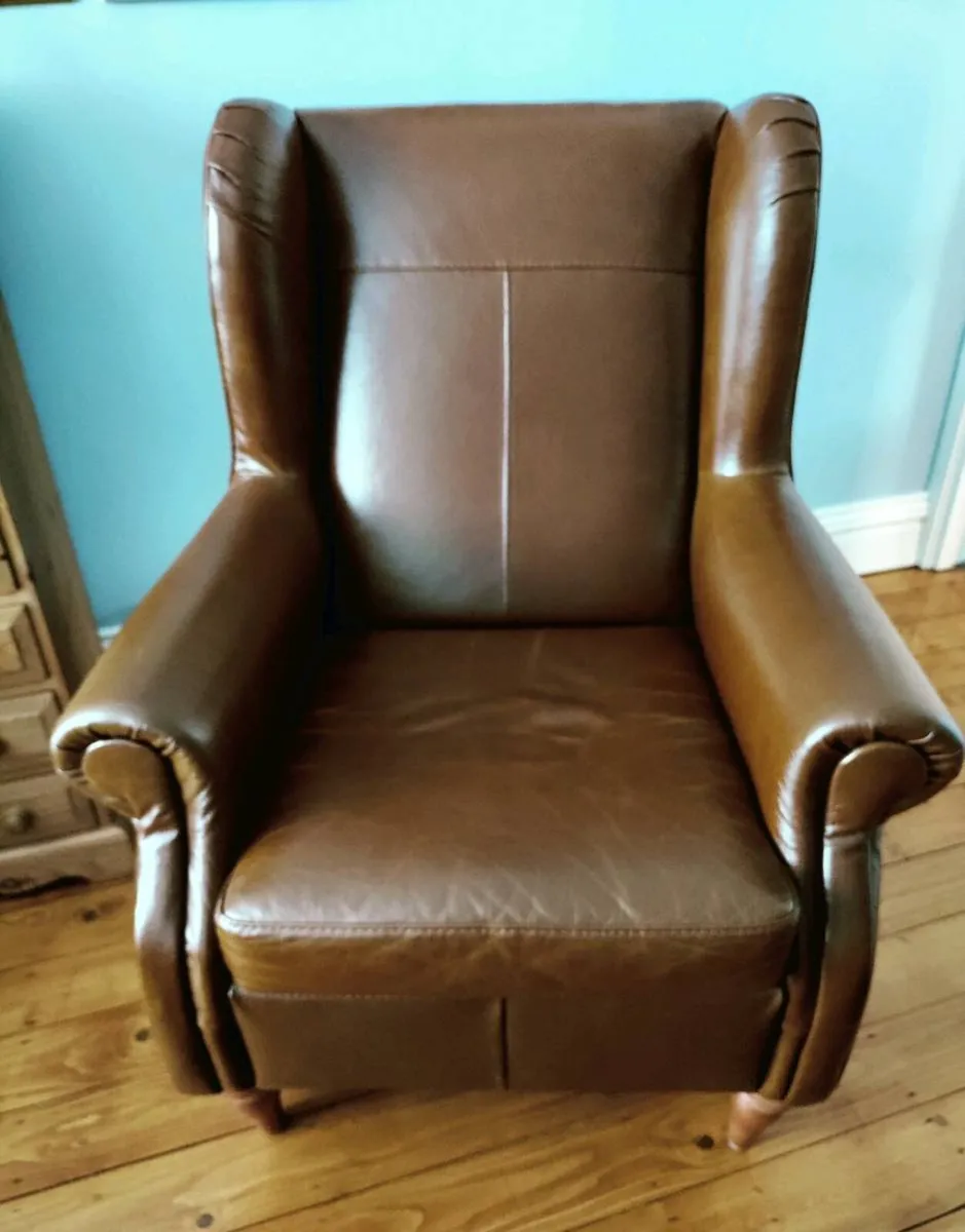 Armchair - Image 1