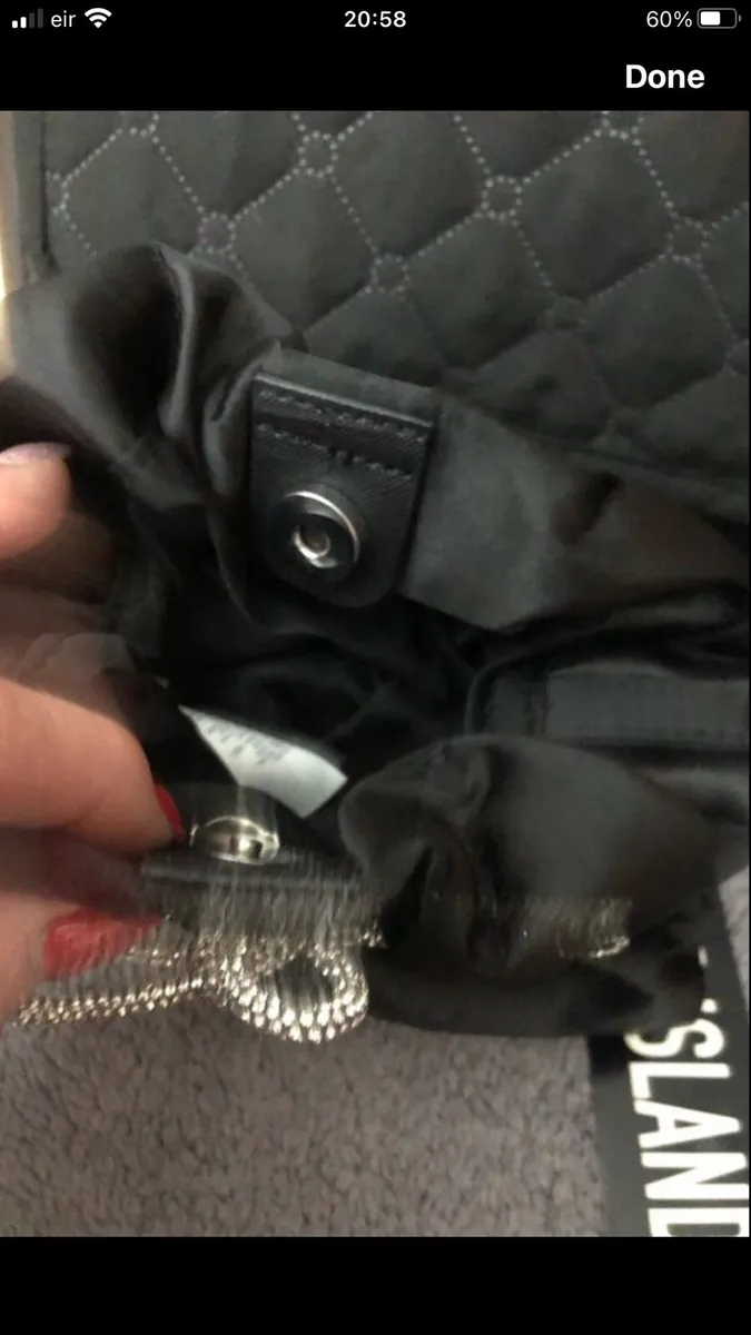 Ladies BNWT river island bag €10 - Image 2