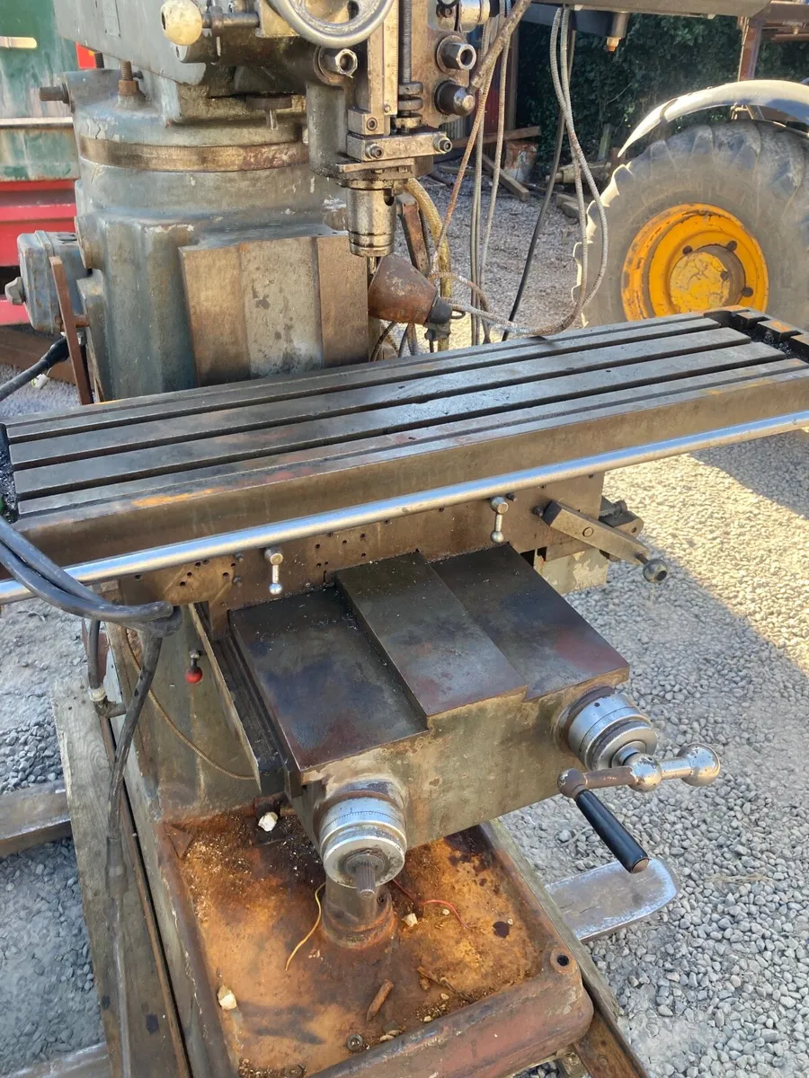 Beaver milling machine - Image 3