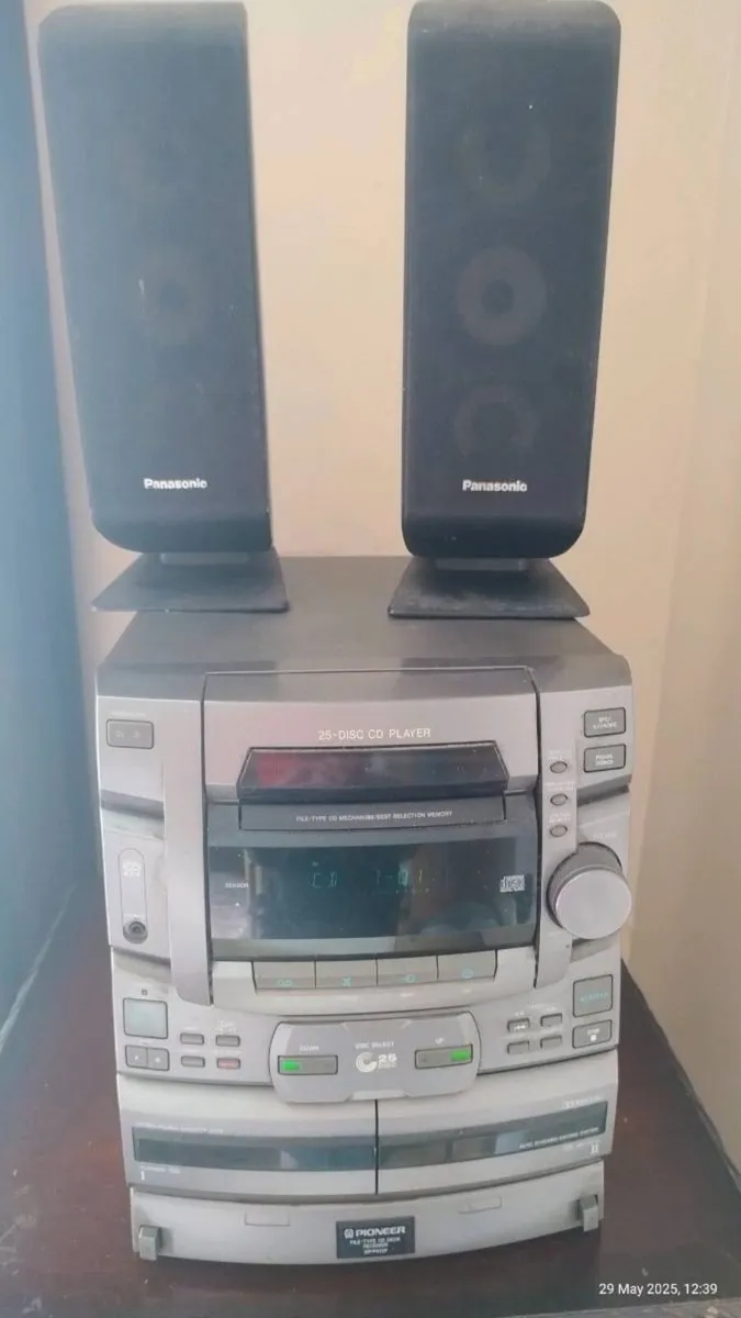 25 CD , radio, twin deck - Image 2