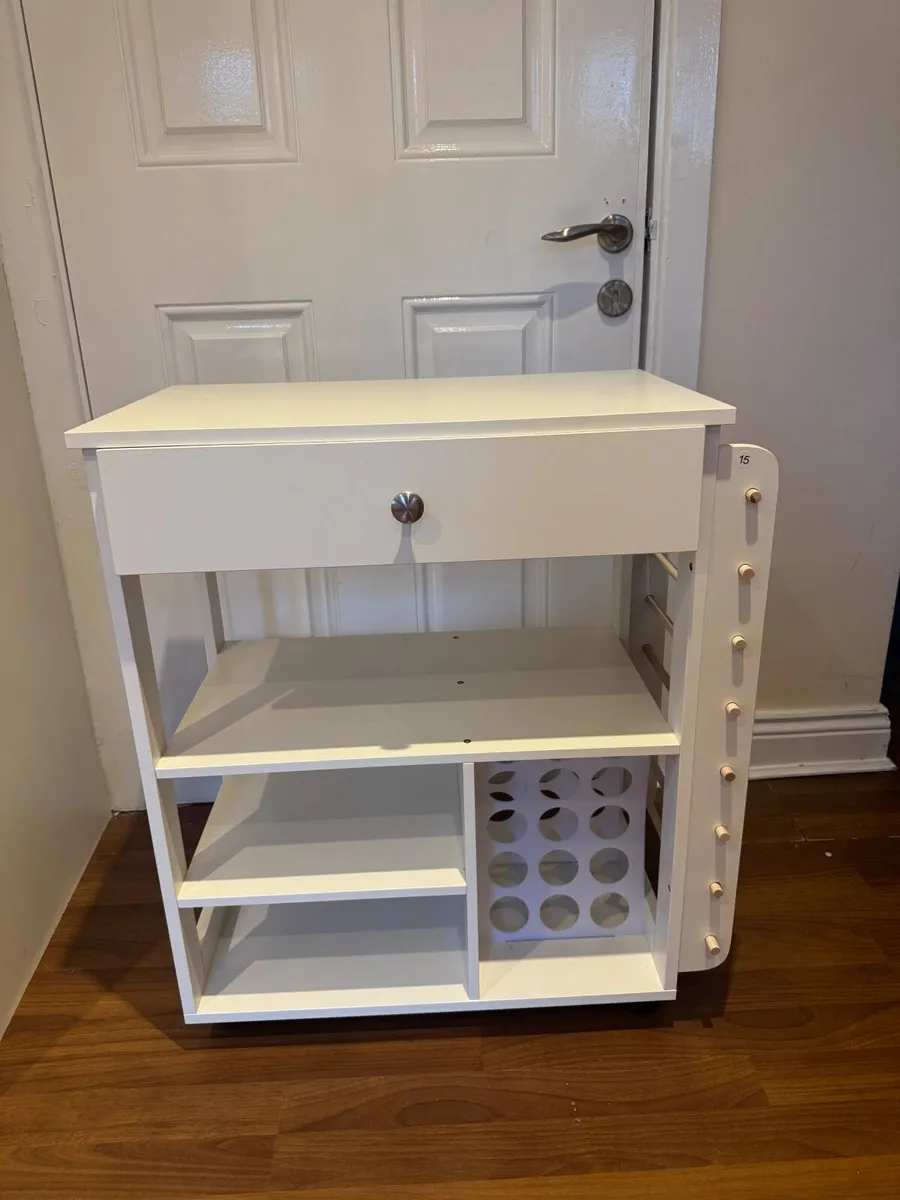 Storage table - Image 1