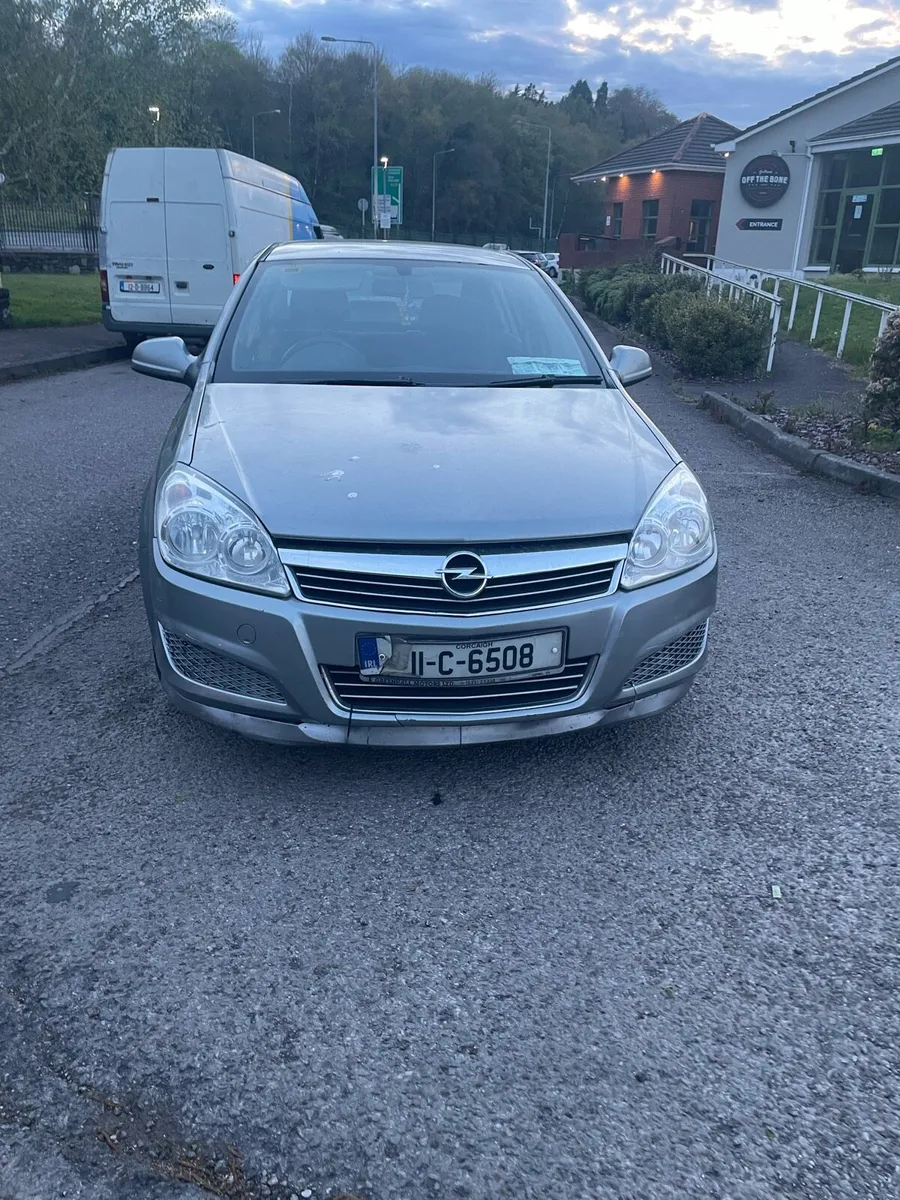 Opel Astra 1.7cdti 110ps 4 door - Image 2