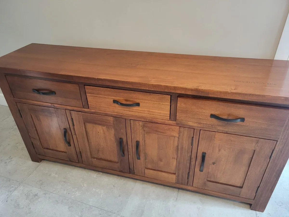 Sideboard