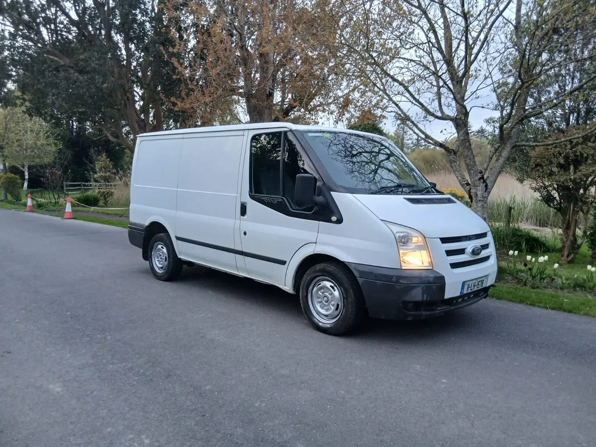 Ford transit taxed  doe book can come with 1 years - Image 1